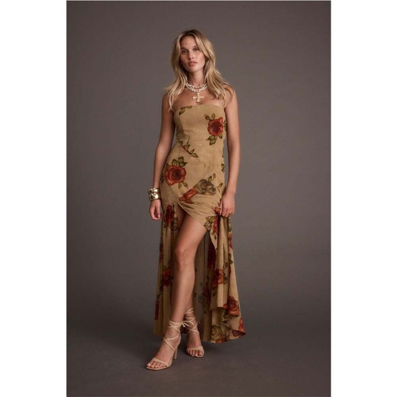 12th Tribe Floral Maxi Dress - Picture 2 of 6
